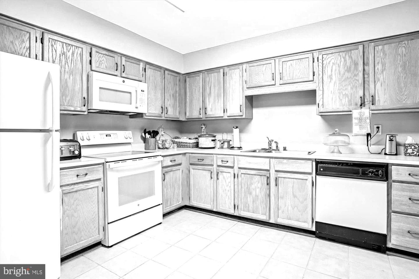 1955 Marconi Circle photo 5