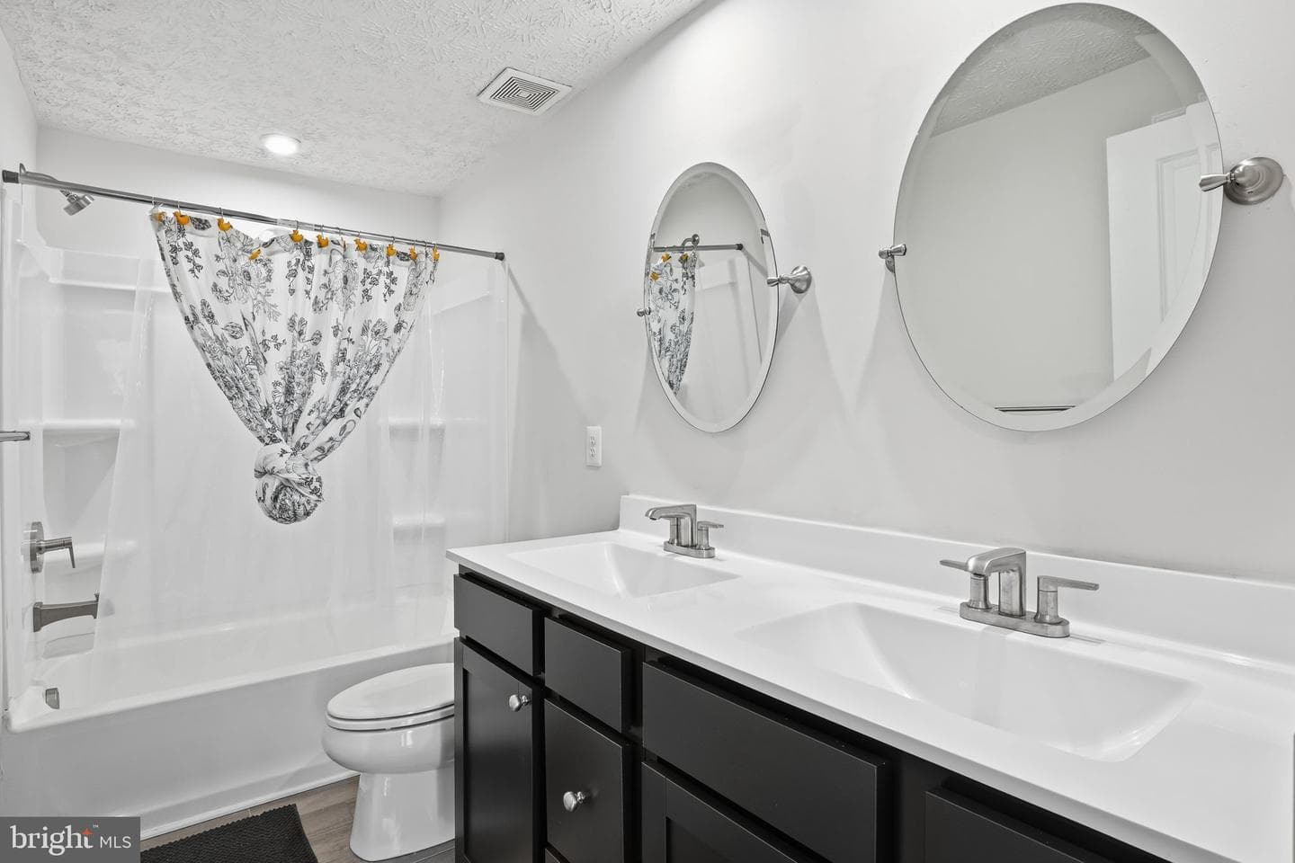 474 Ruffian Court photo 15