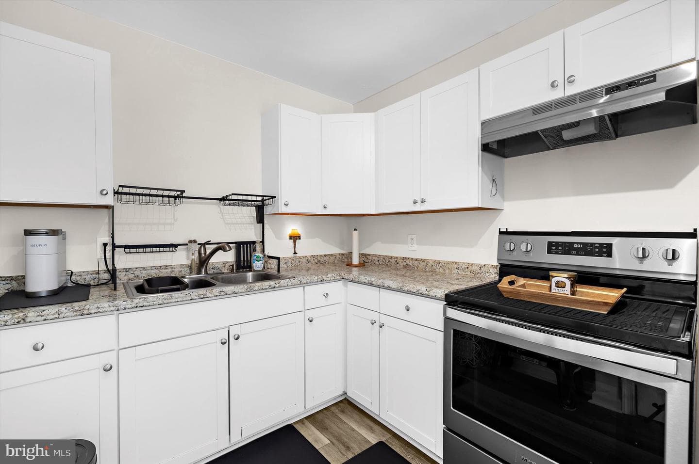 2 Woods Avenue photo 15