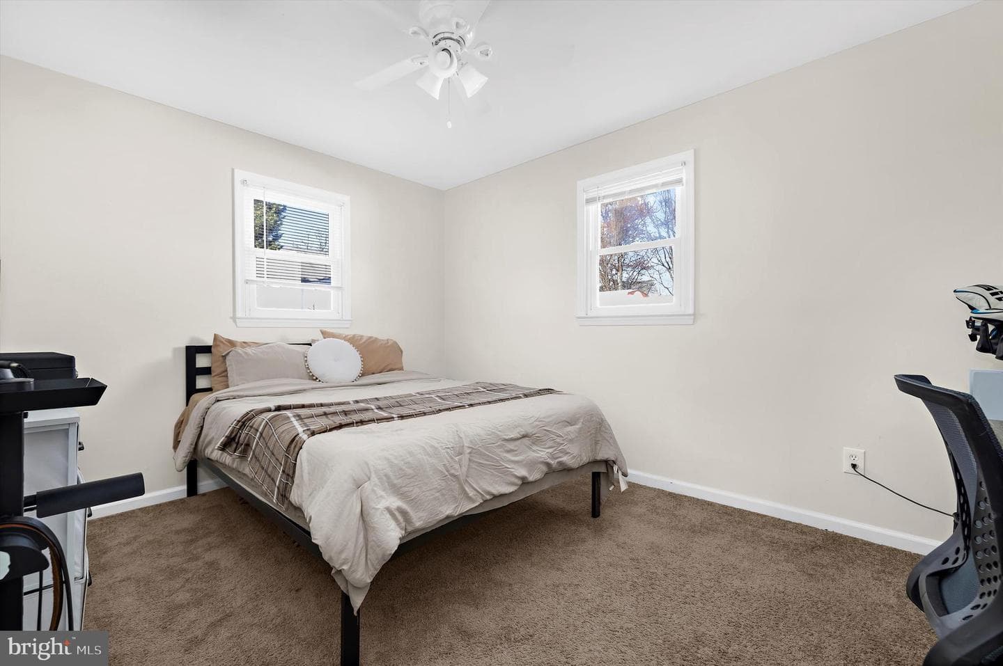 2 Woods Avenue photo 24