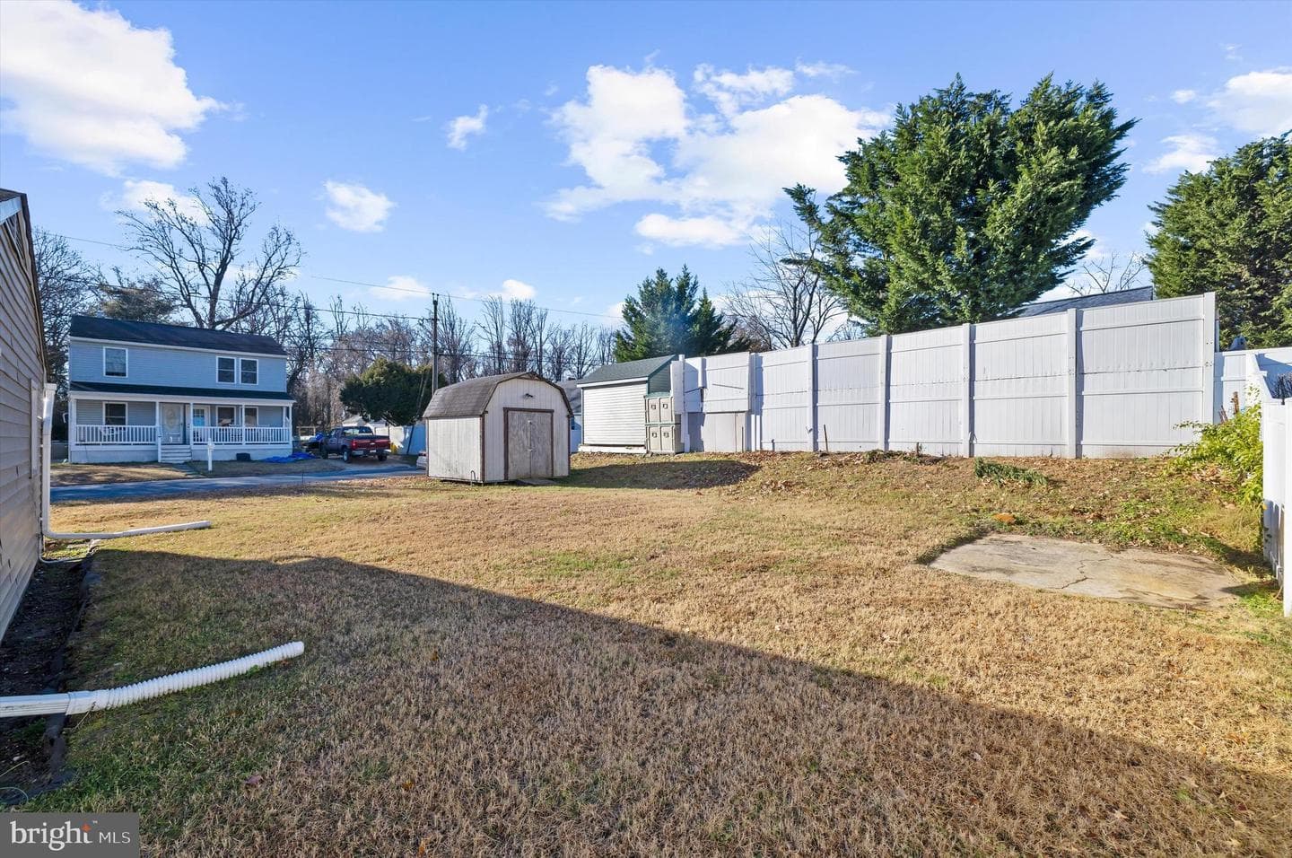 2 Woods Avenue photo 27