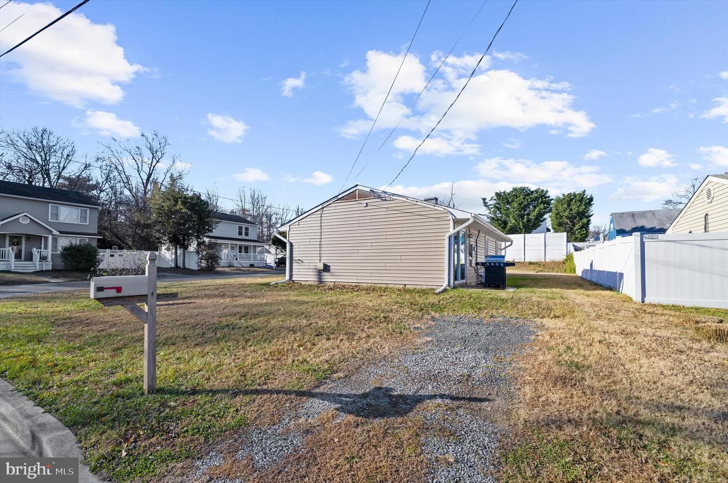2 Woods Avenue photo 31