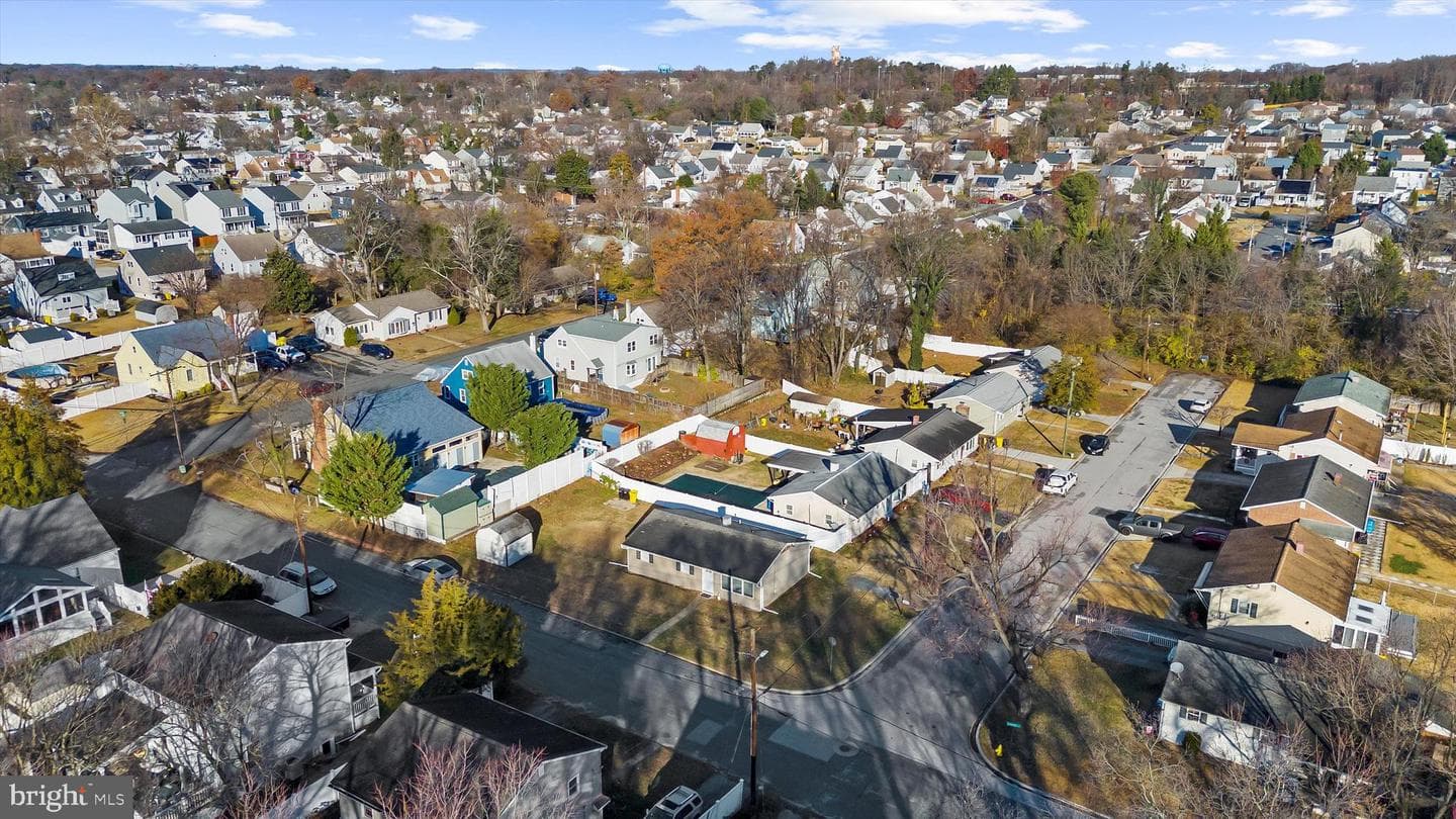 2 Woods Avenue photo 35