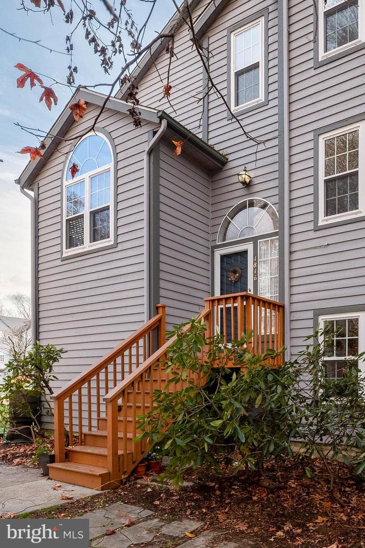 1816 Whites Ferry Place #6 photo 5