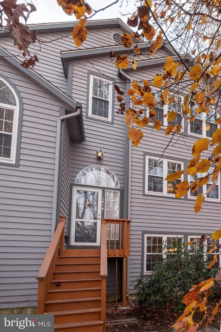 1816 Whites Ferry Place #6 photo 6