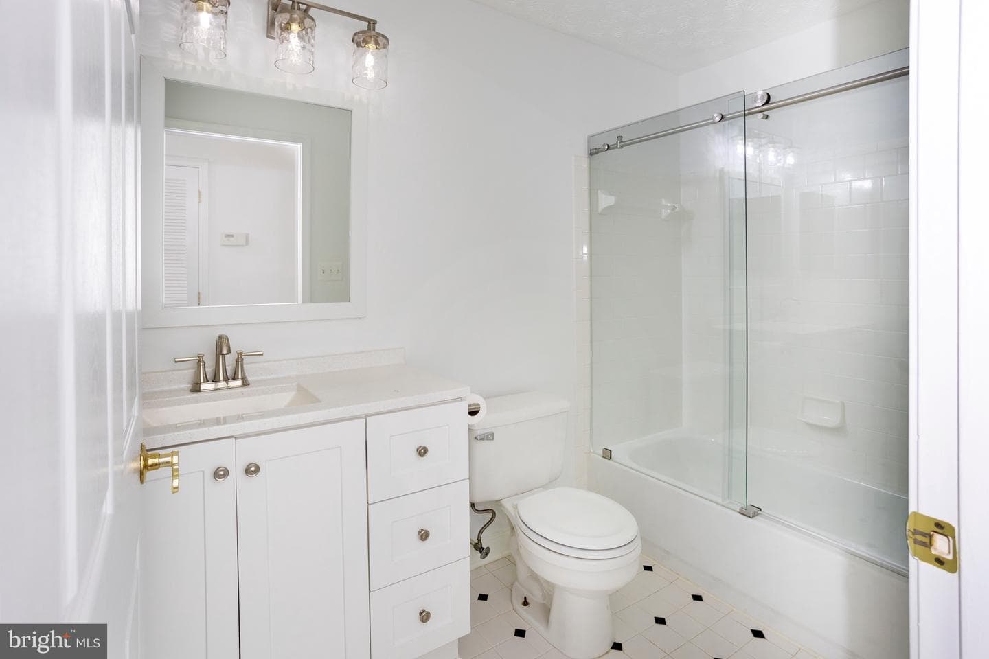 629 Admiral Drive #206 photo 18