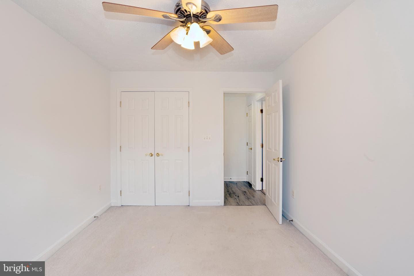 629 Admiral Drive #206 photo 19