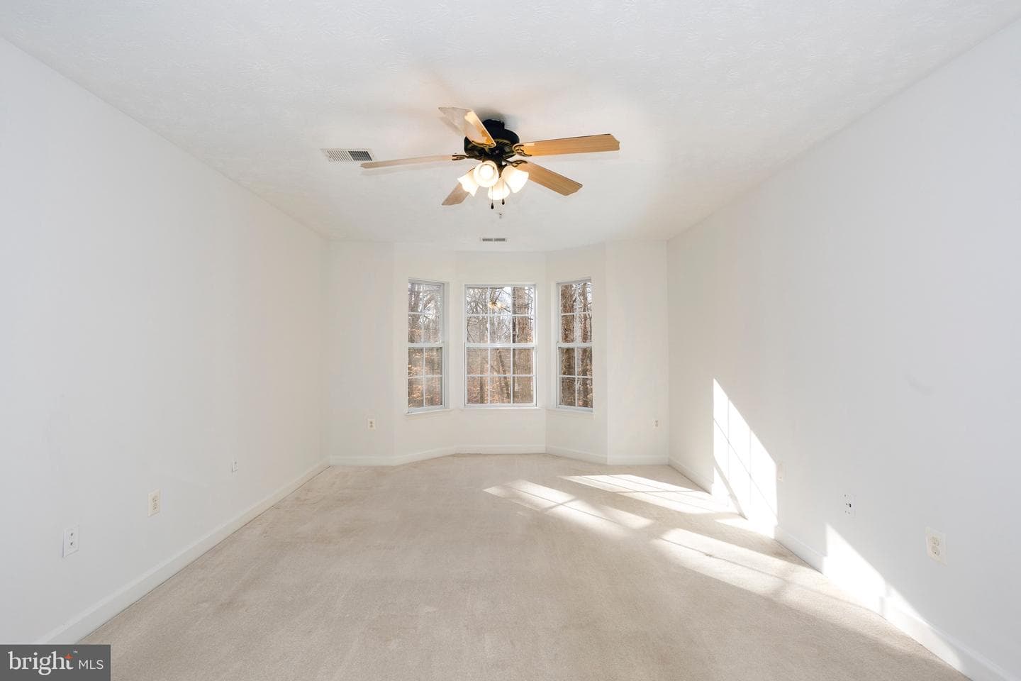 629 Admiral Drive #206 photo 23
