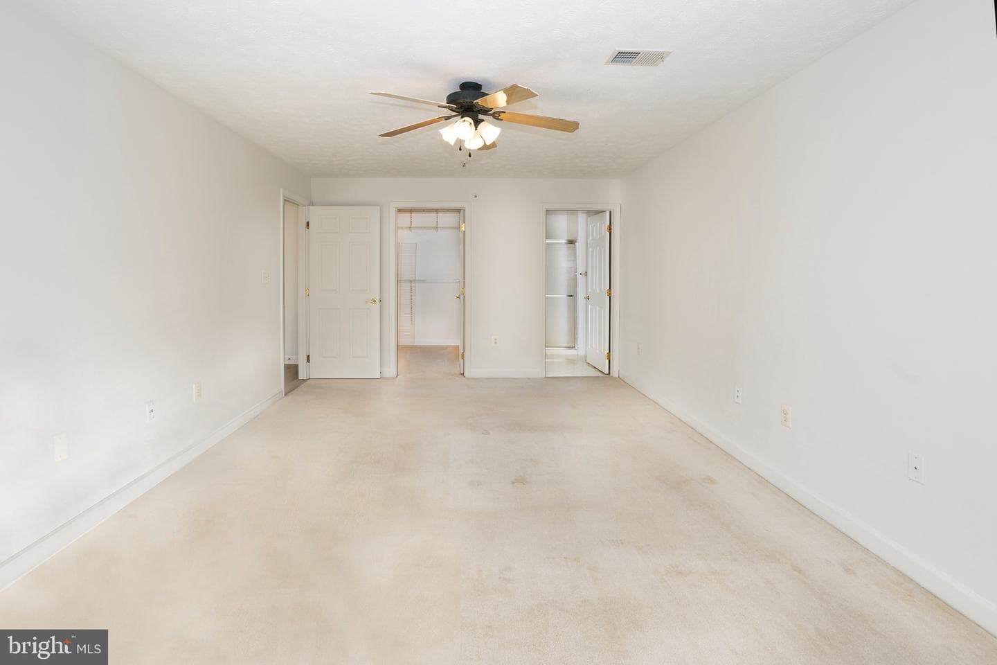 629 Admiral Drive #206 photo 25