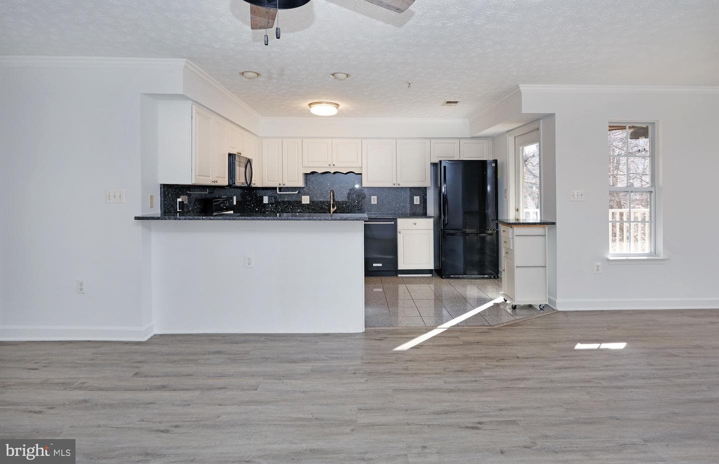 629 Admiral Drive #206 photo 7