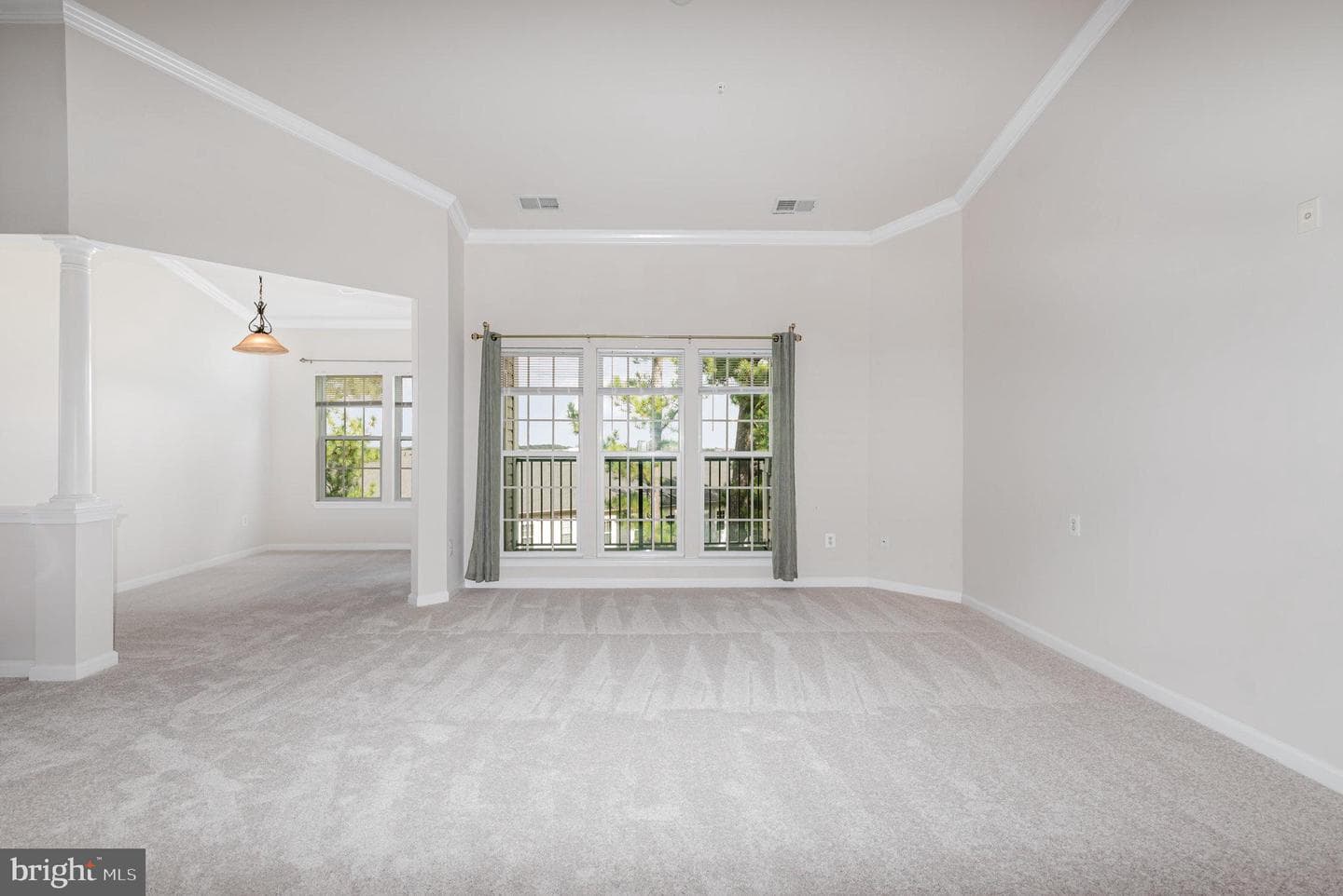 1624 Hardwick Court #402 photo 4