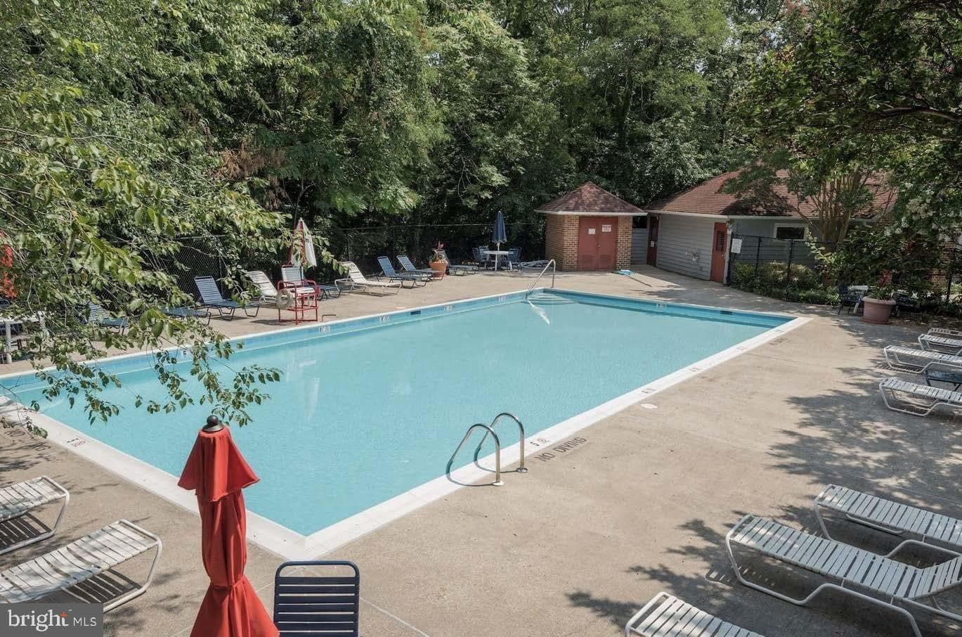 1138 Lake Heron Drive #2a photo 27