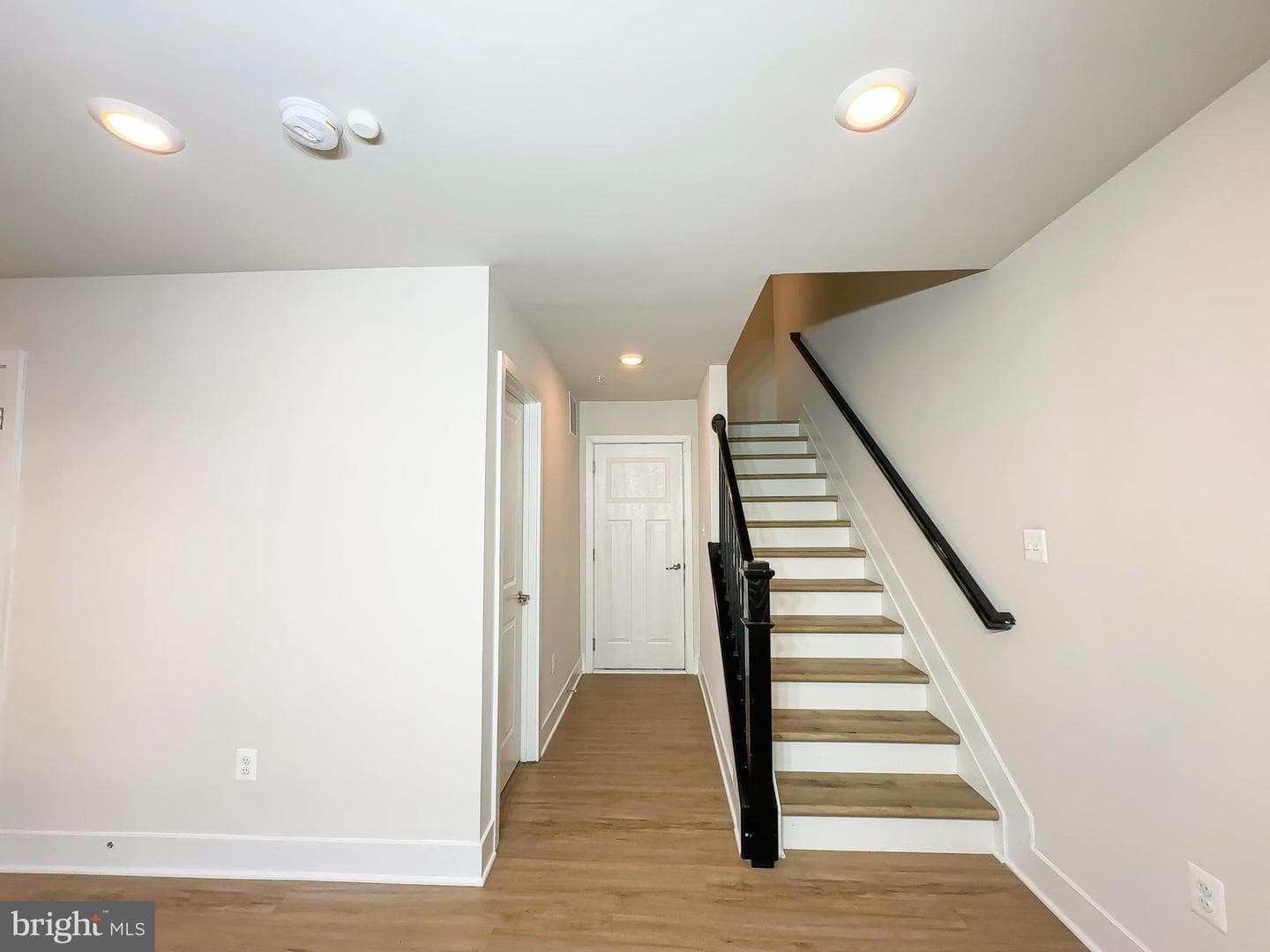 822 Teacher Mitchell Road photo 7