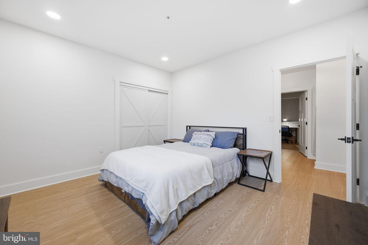 2408 Wentworth Drive photo 14