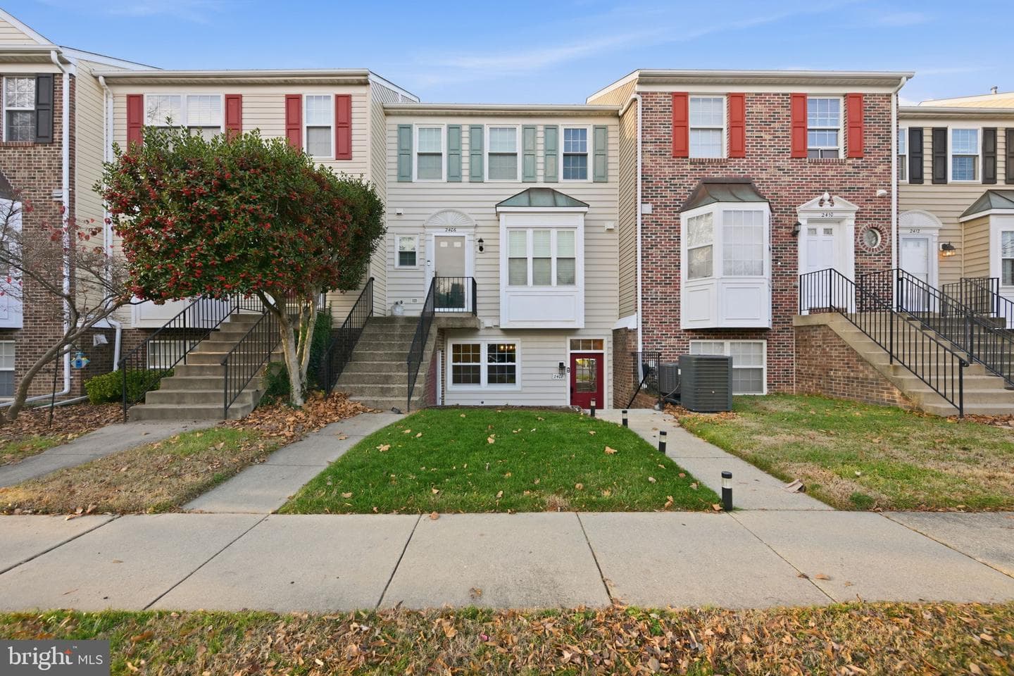 2408 Wentworth Drive photo 2