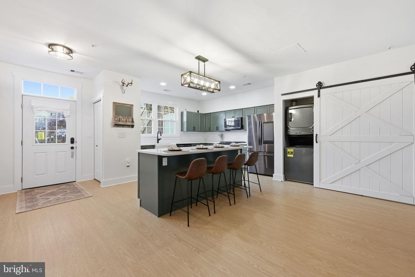 2408 Wentworth Drive photo 7