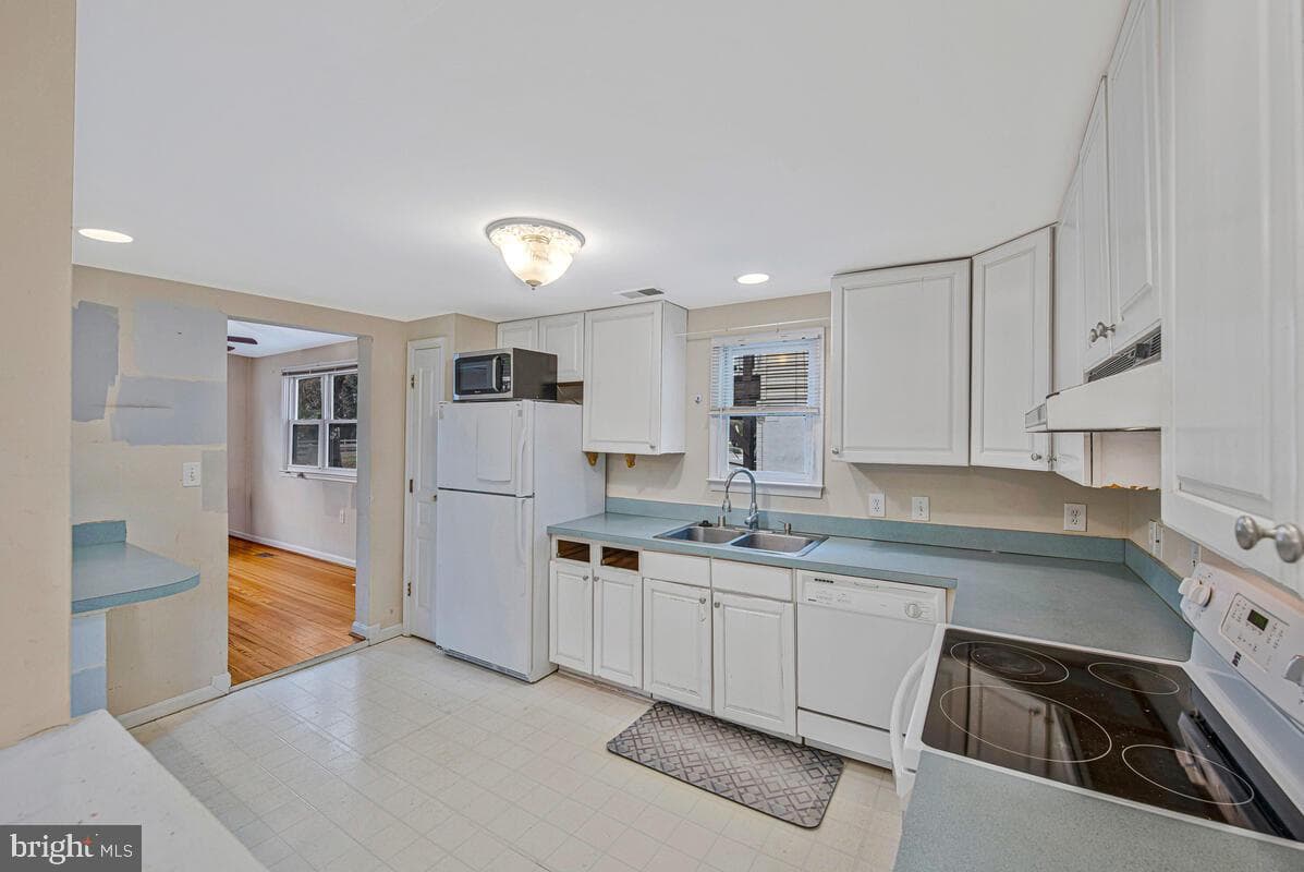 3426 Narragansett Avenue photo 43