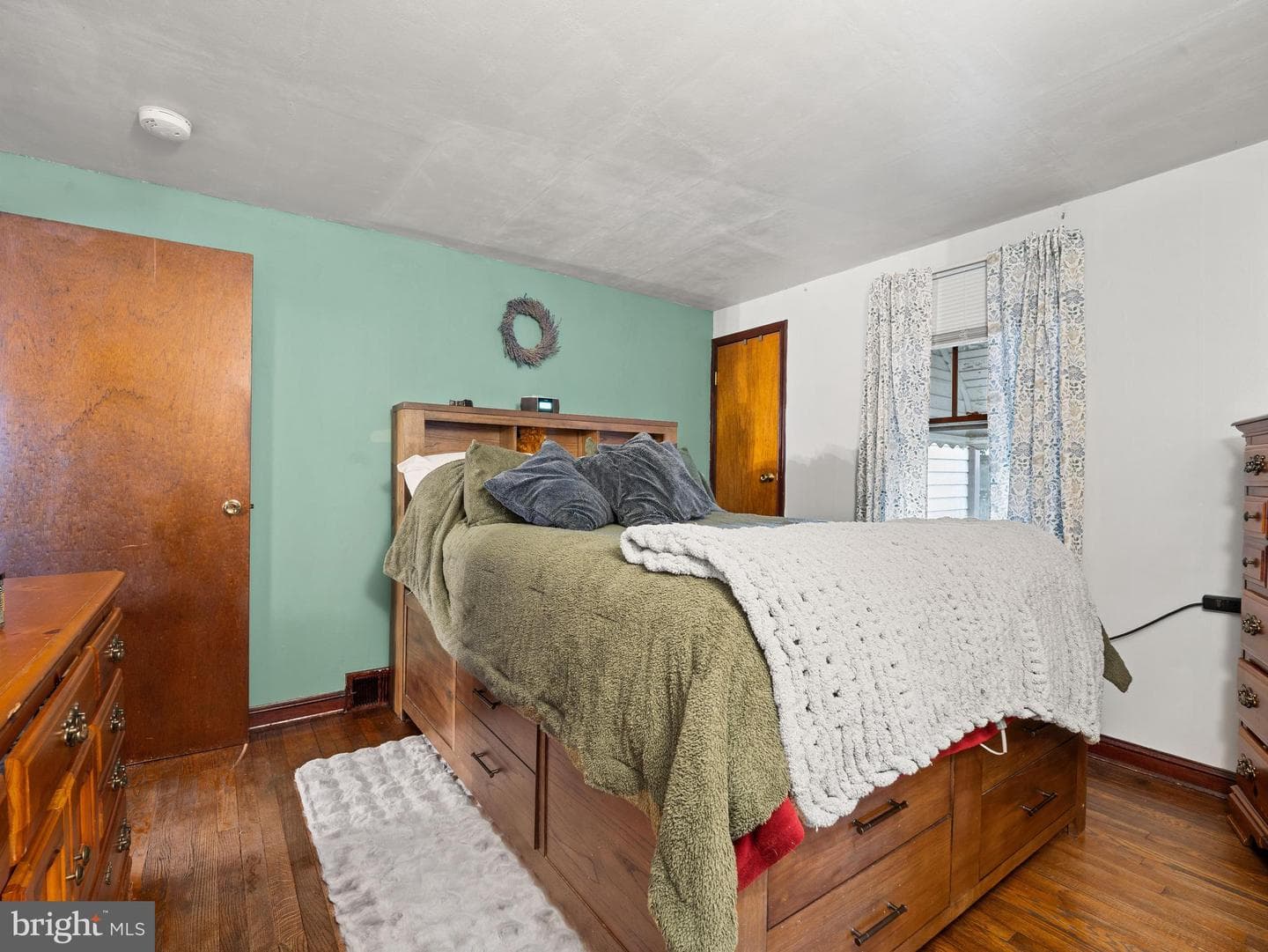 102 Queen Anne Road photo 11