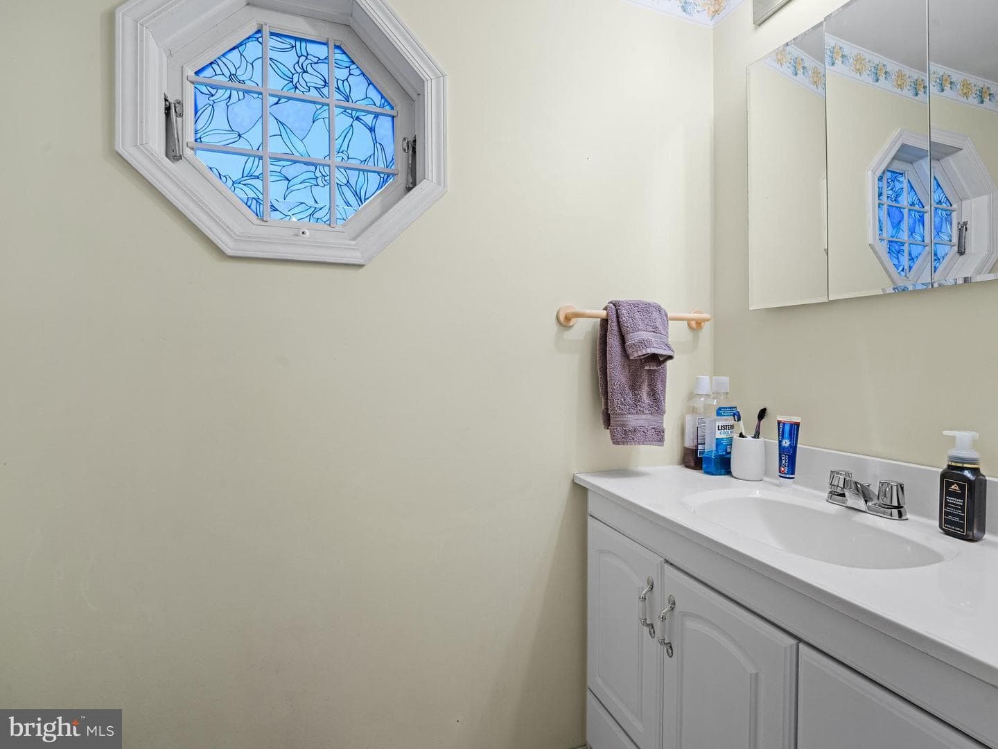 102 Queen Anne Road photo 14