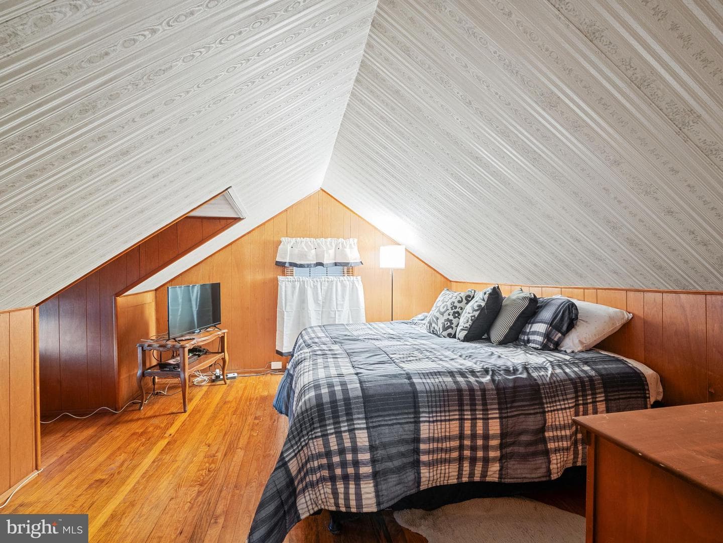 102 Queen Anne Road photo 18