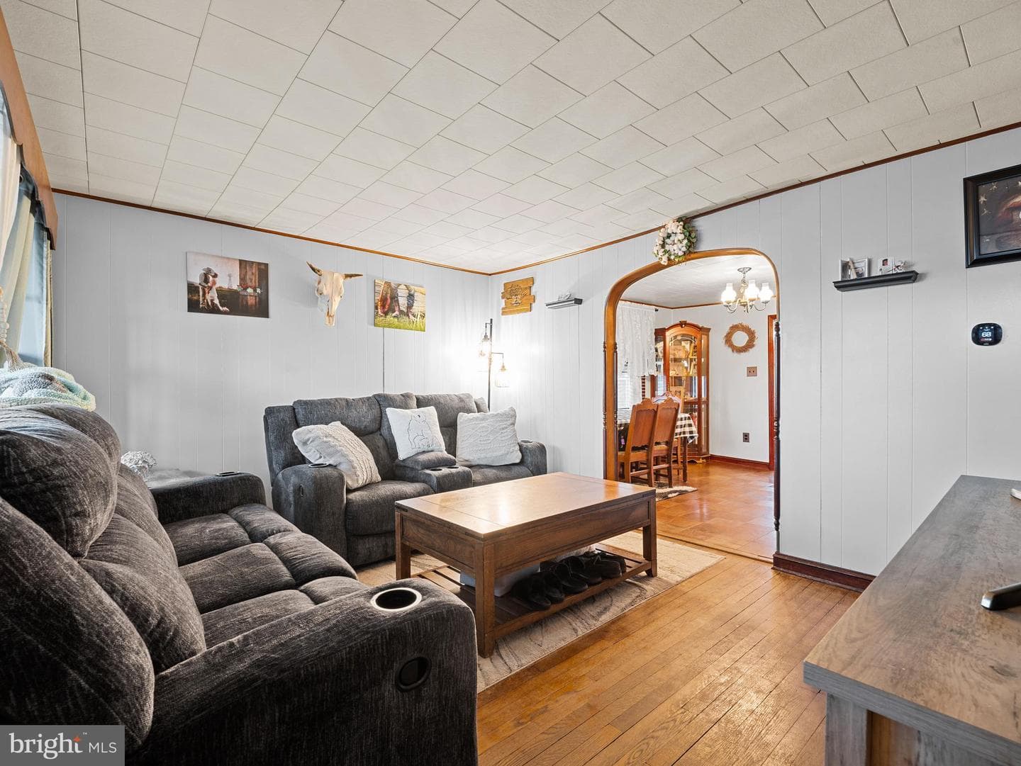 102 Queen Anne Road photo 5