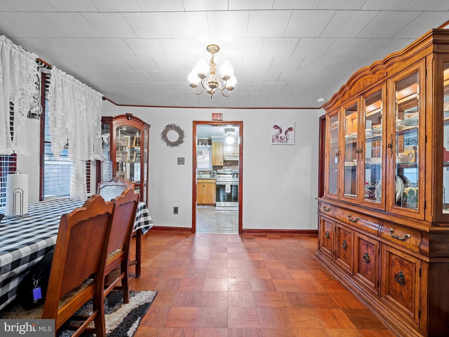 102 Queen Anne Road photo 7