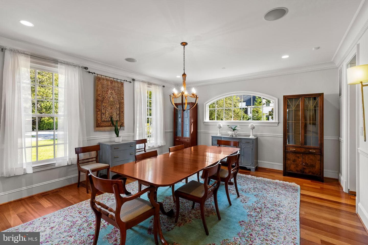 219 Wardour Drive photo 9