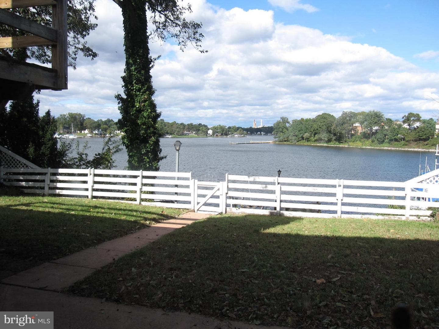 7580 Beach Drive photo 2