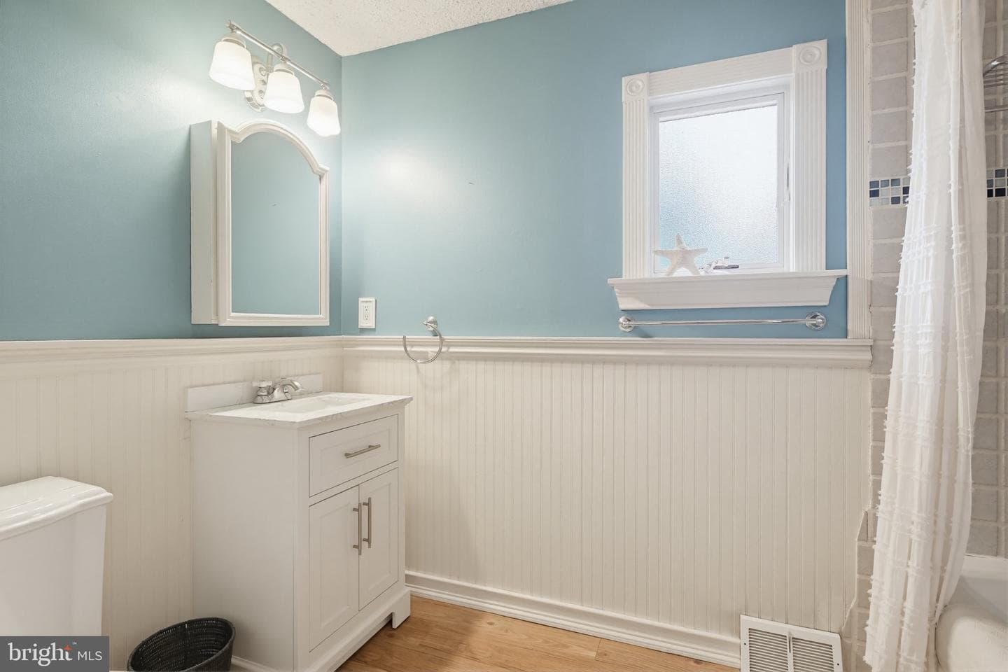1465 Ridgeway photo 50