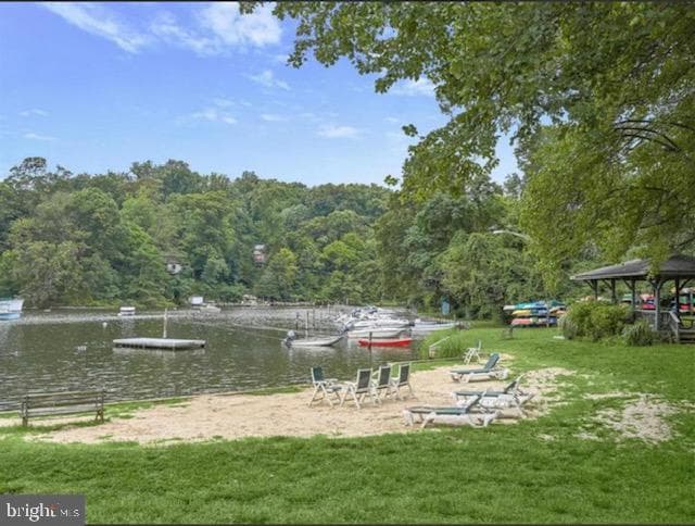 1465 Ridgeway photo 7