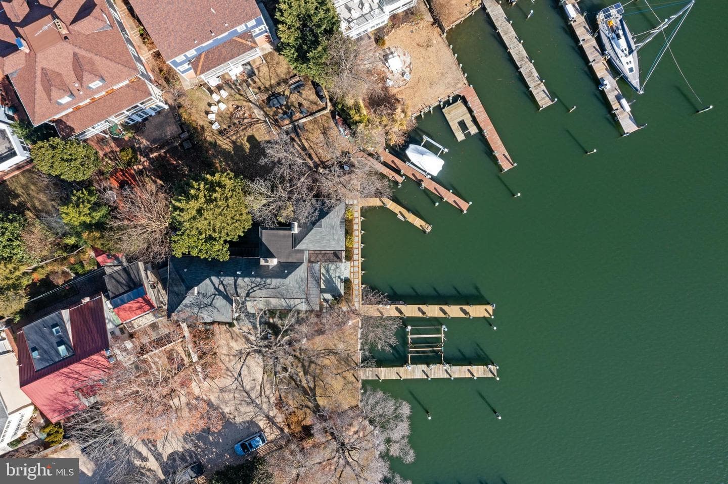 1 Shipwright Harbor photo 31