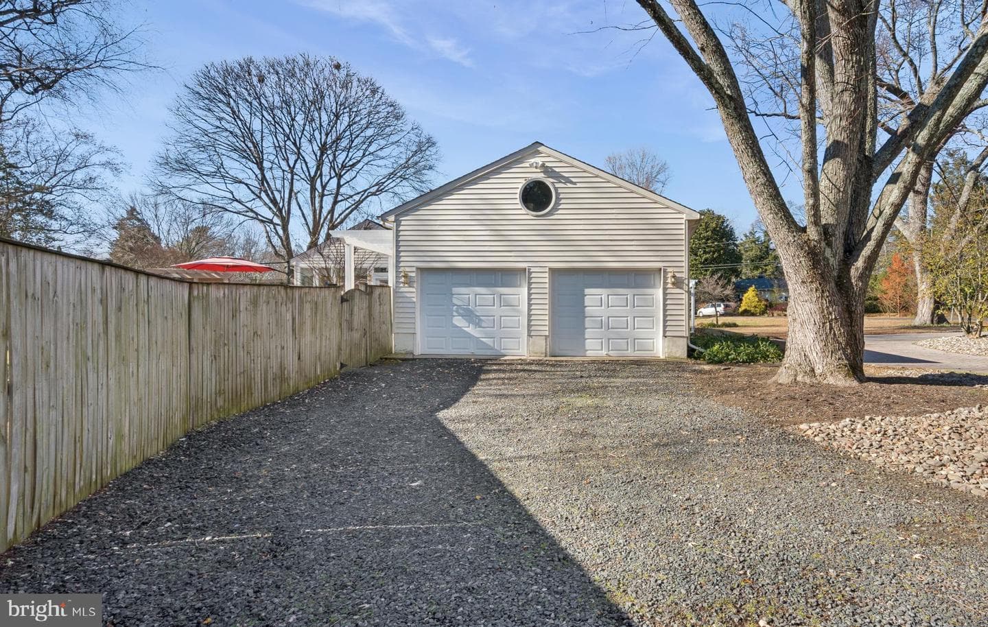 150 E Bay View Drive photo 44