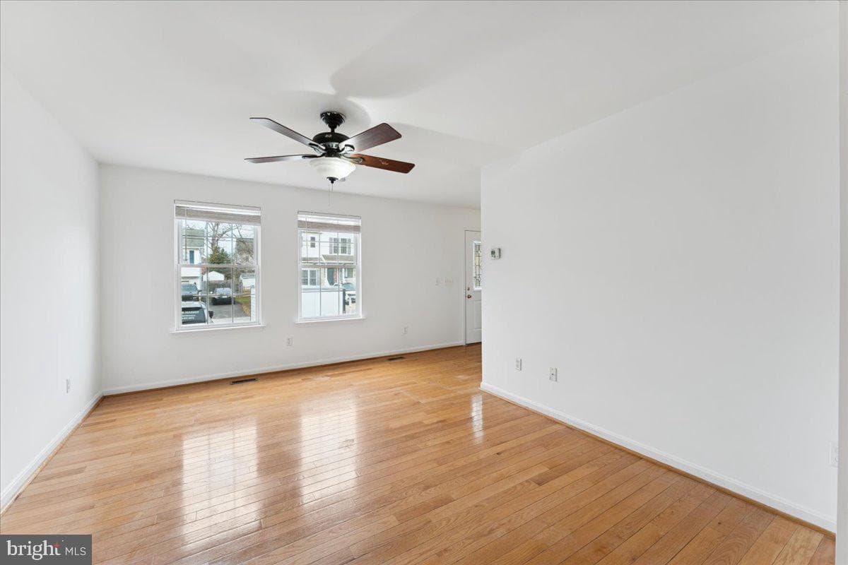 381 Baltimore Avenue photo 13