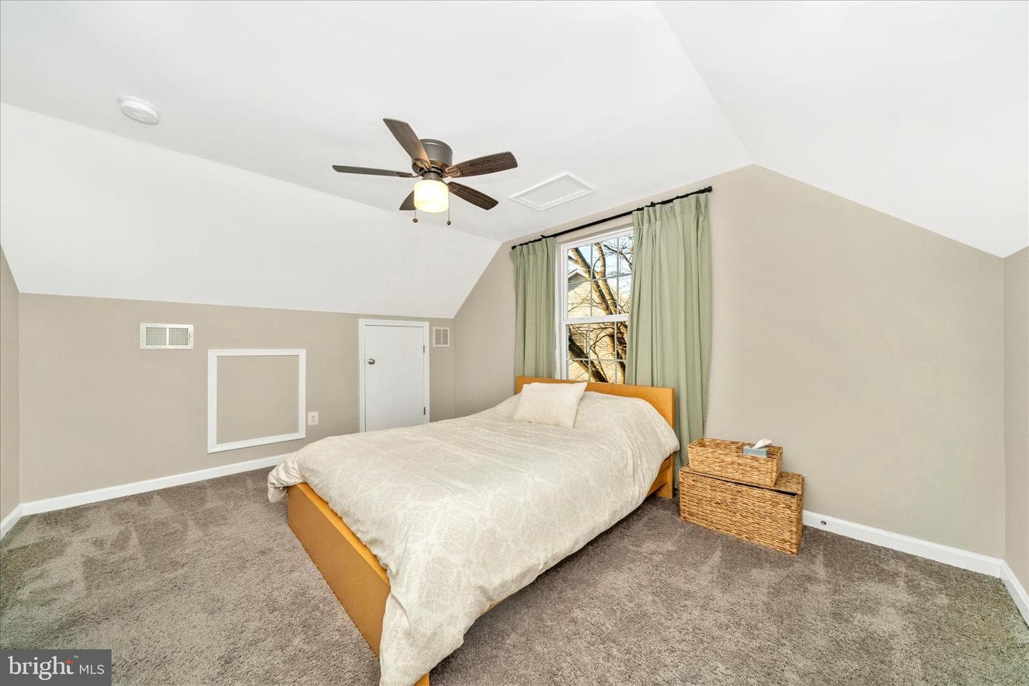 817 Barrett Avenue photo 35
