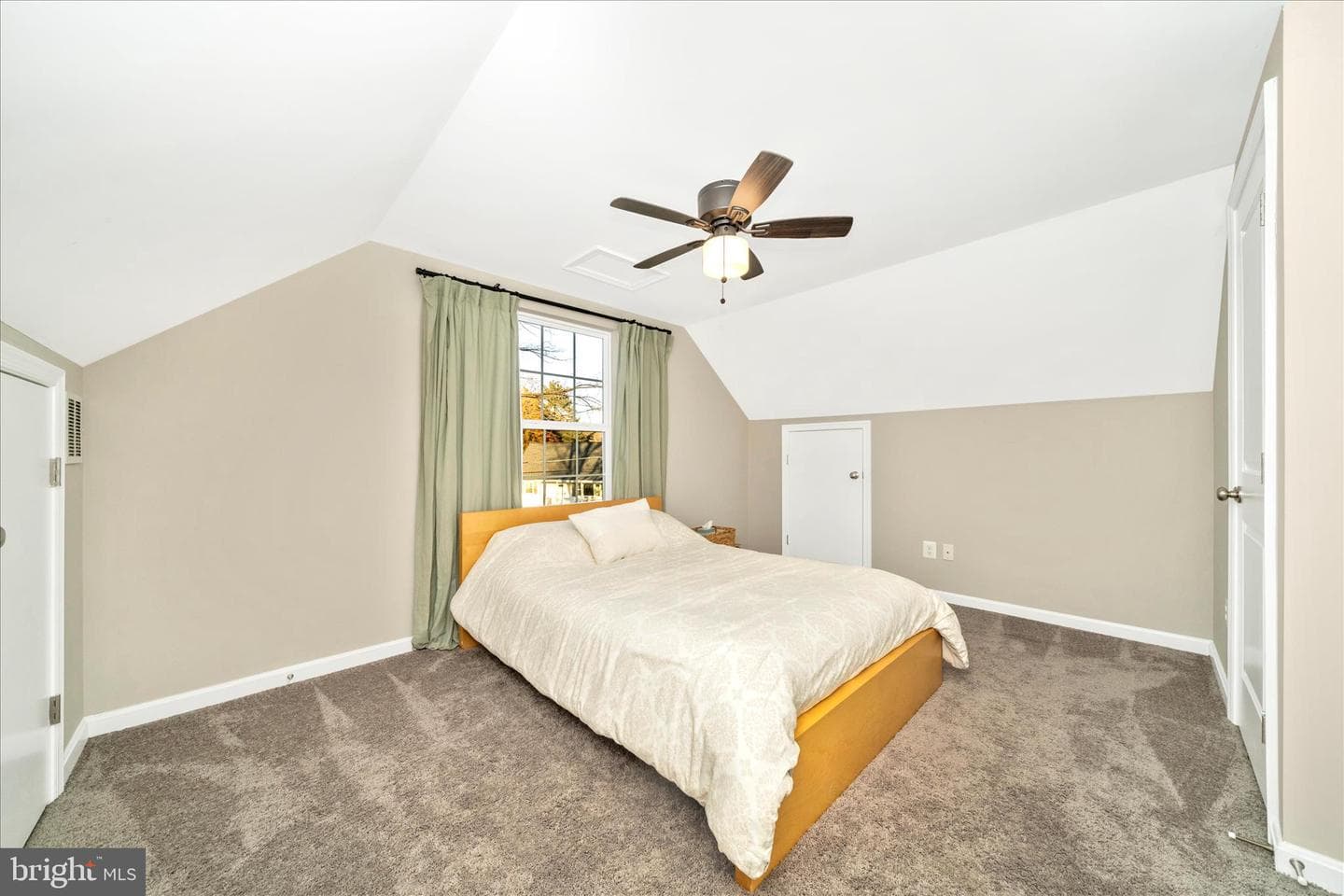 817 Barrett Avenue photo 37