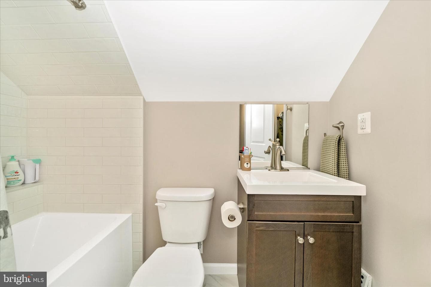 817 Barrett Avenue photo 39