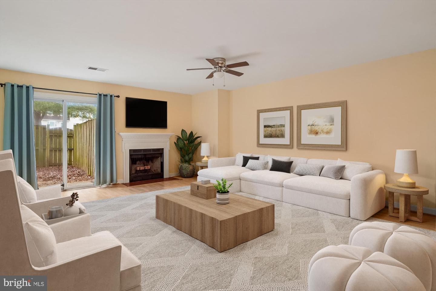 1677 Hart Court photo 9