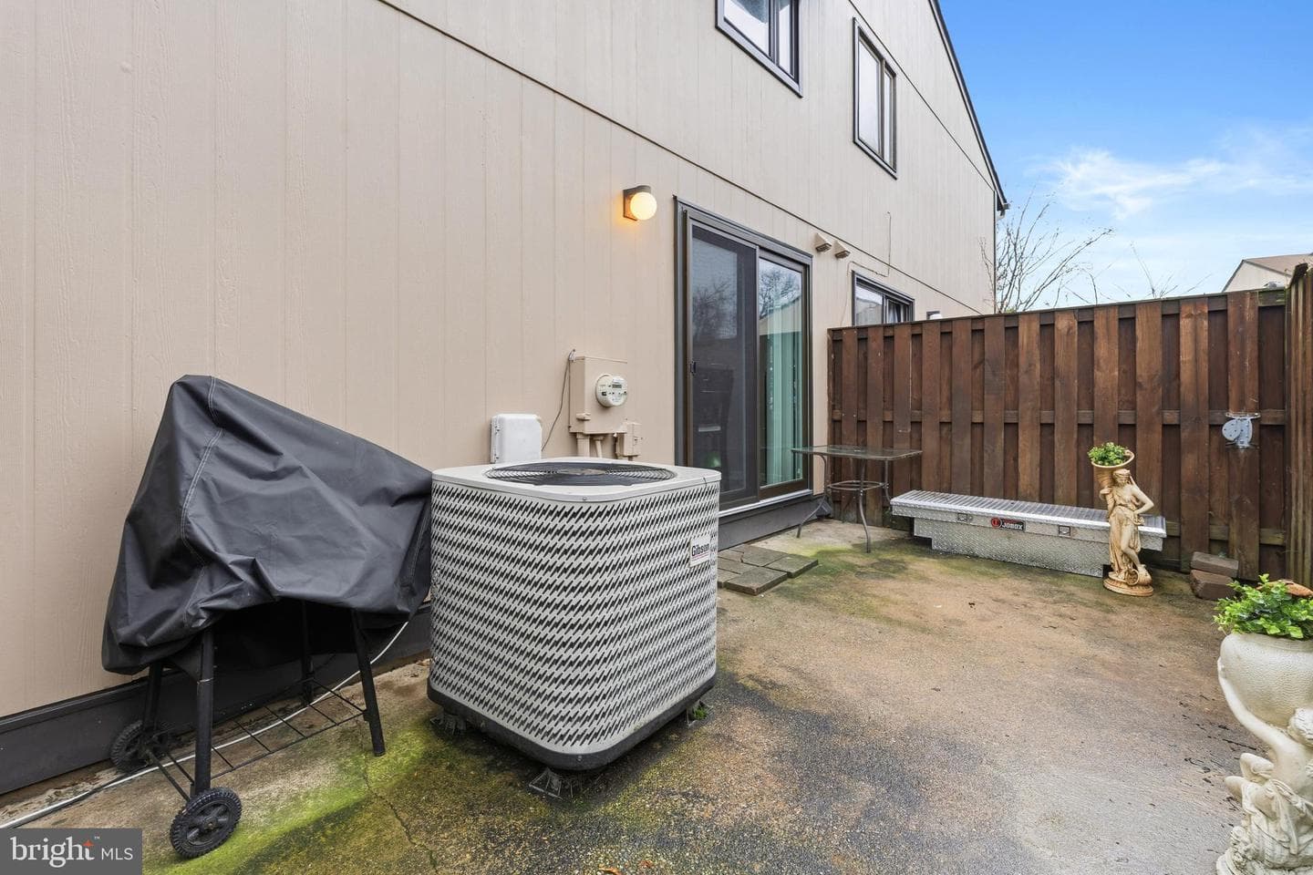 450 West Court #14i photo 18