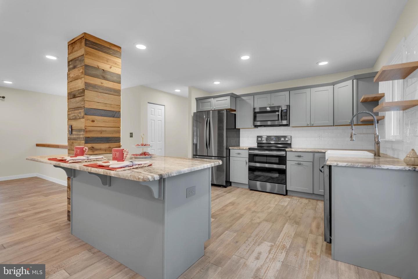 151 Long Point Court photo 10