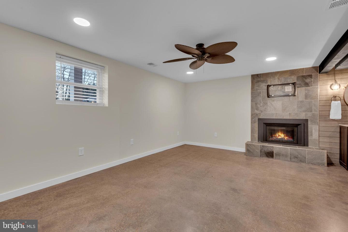 151 Long Point Court photo 32