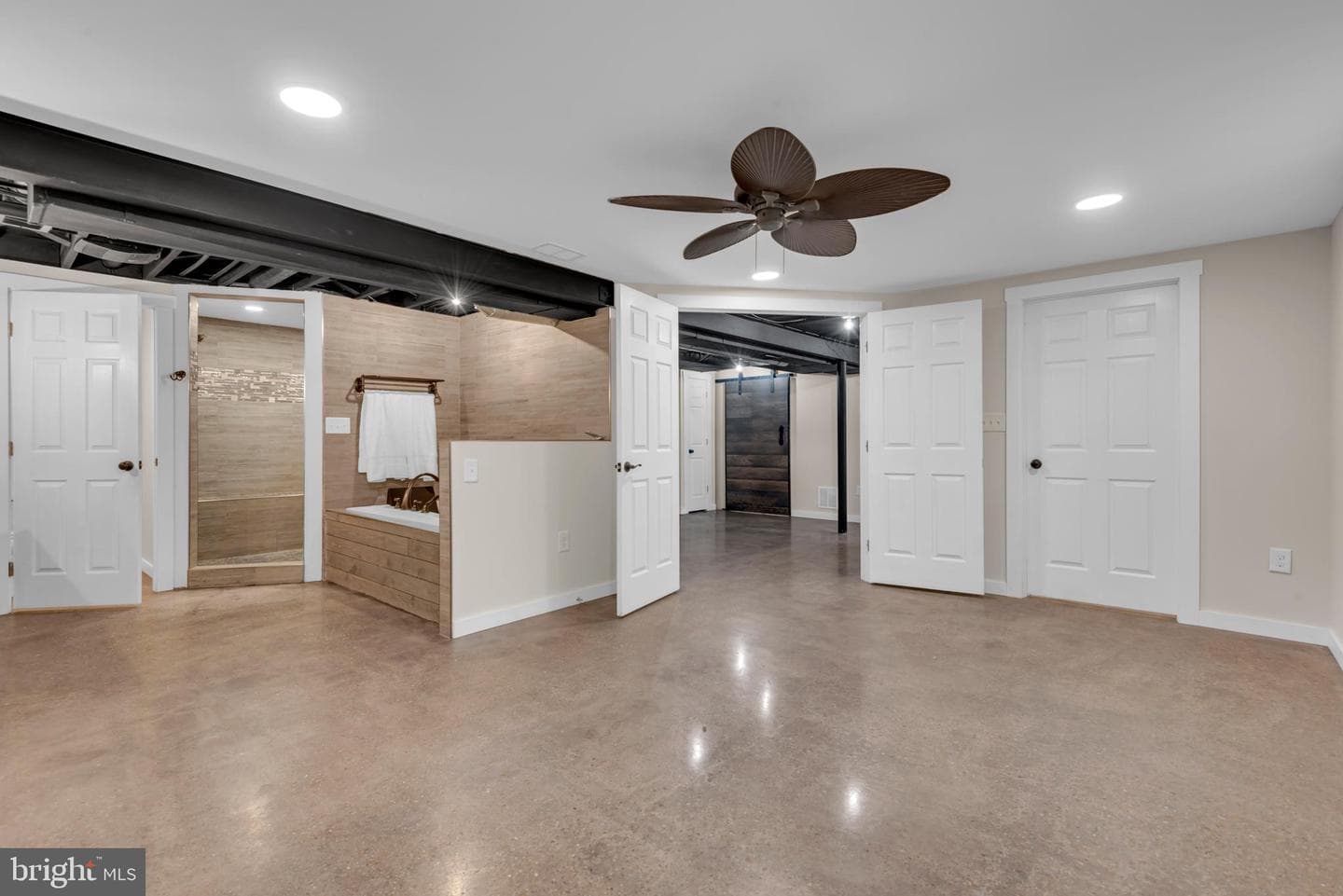 151 Long Point Court photo 34