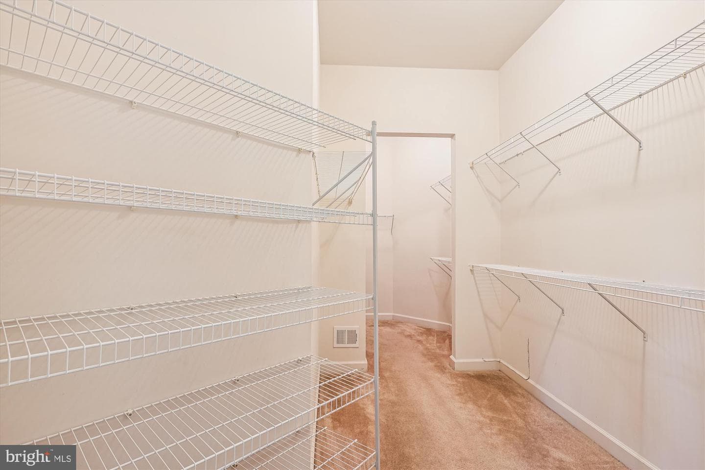 411 Helmsman Way photo 20