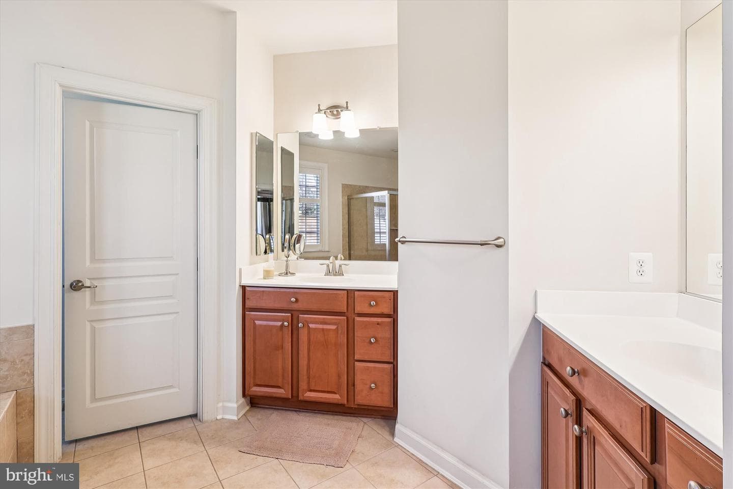 411 Helmsman Way photo 21