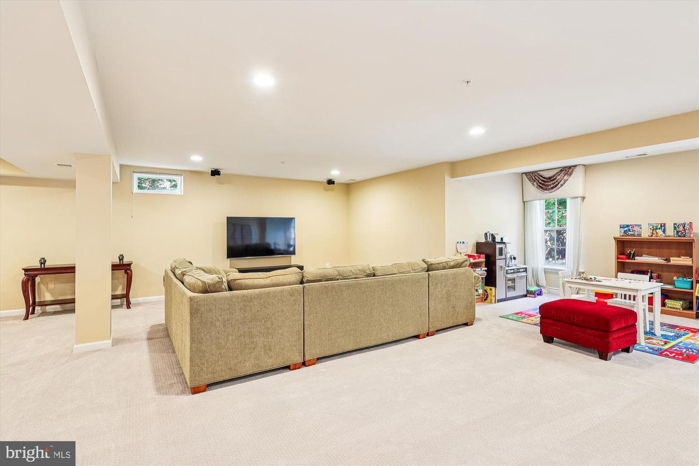 411 Helmsman Way photo 33