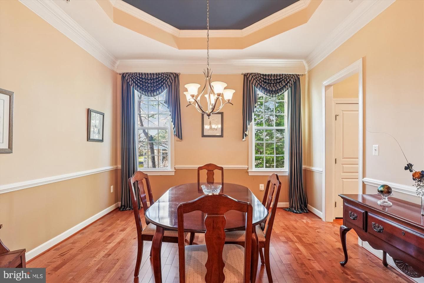 411 Helmsman Way photo 7
