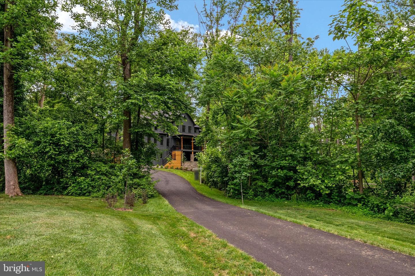 3520 Castle Way photo 4