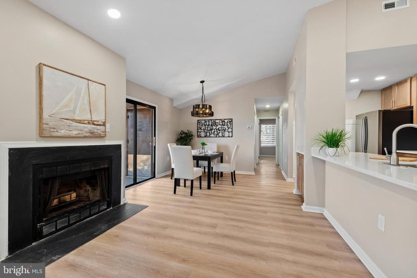 1102 Castle Harbour Way #3d photo 14