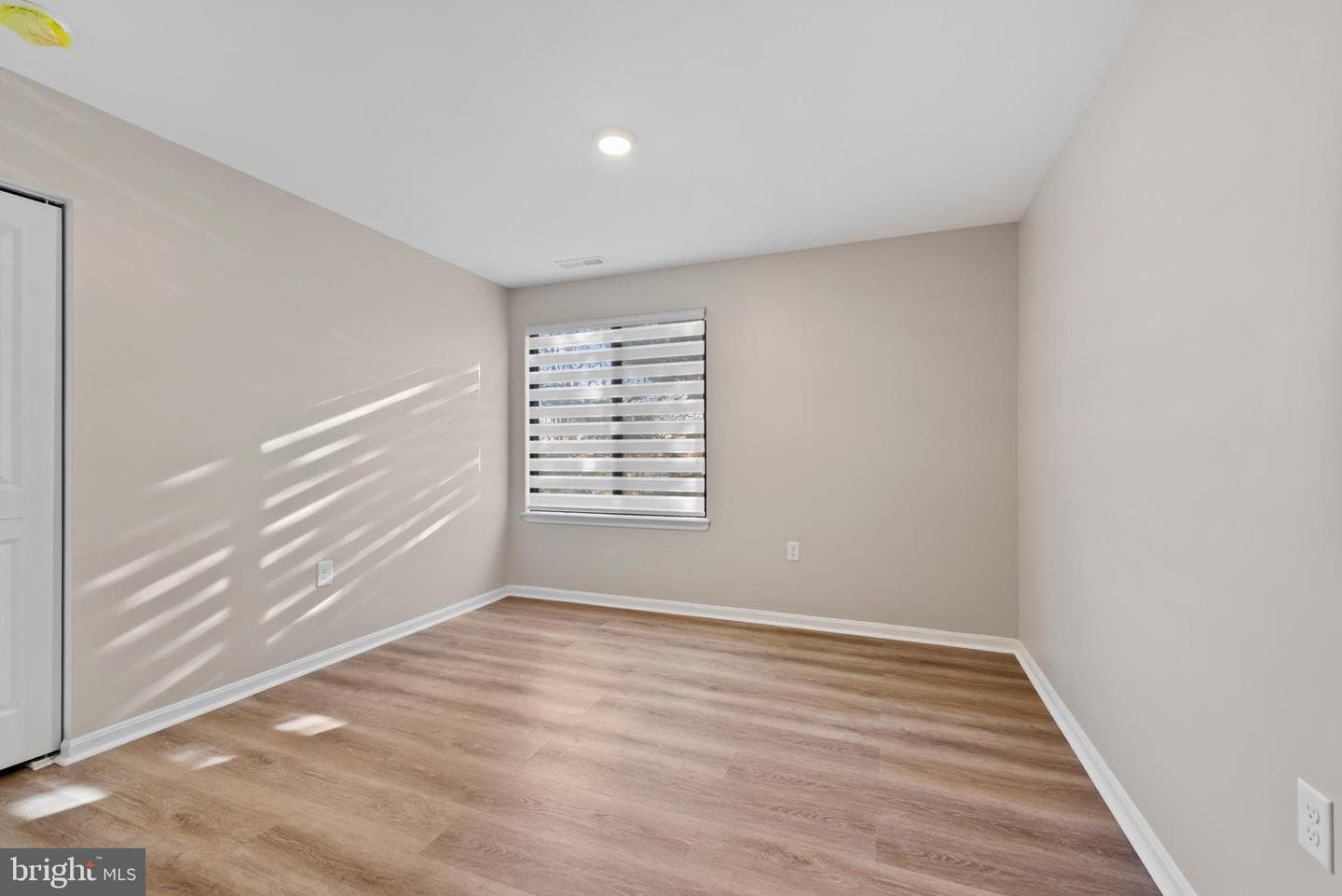 1102 Castle Harbour Way #3d photo 20