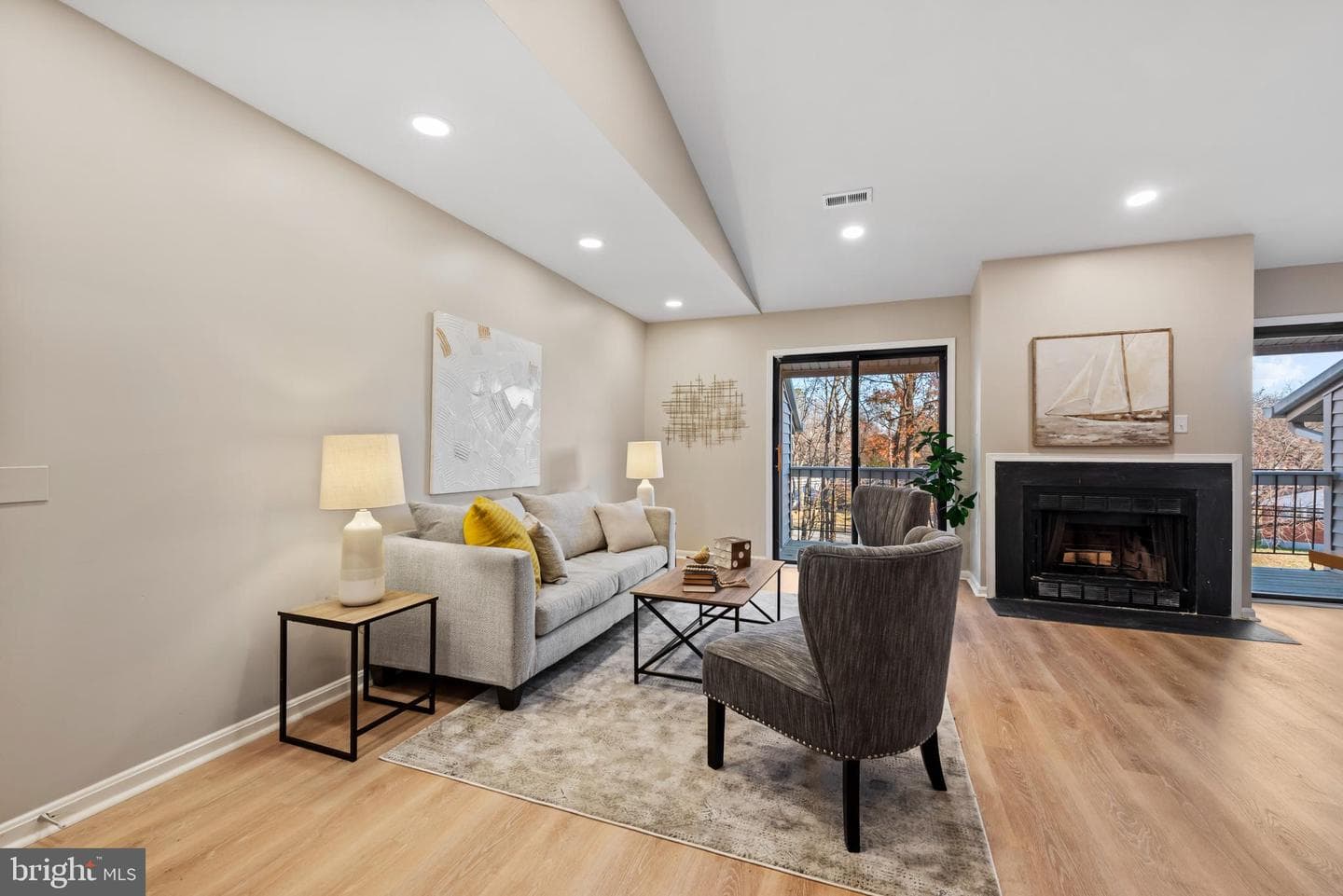 1102 Castle Harbour Way #3d photo 9
