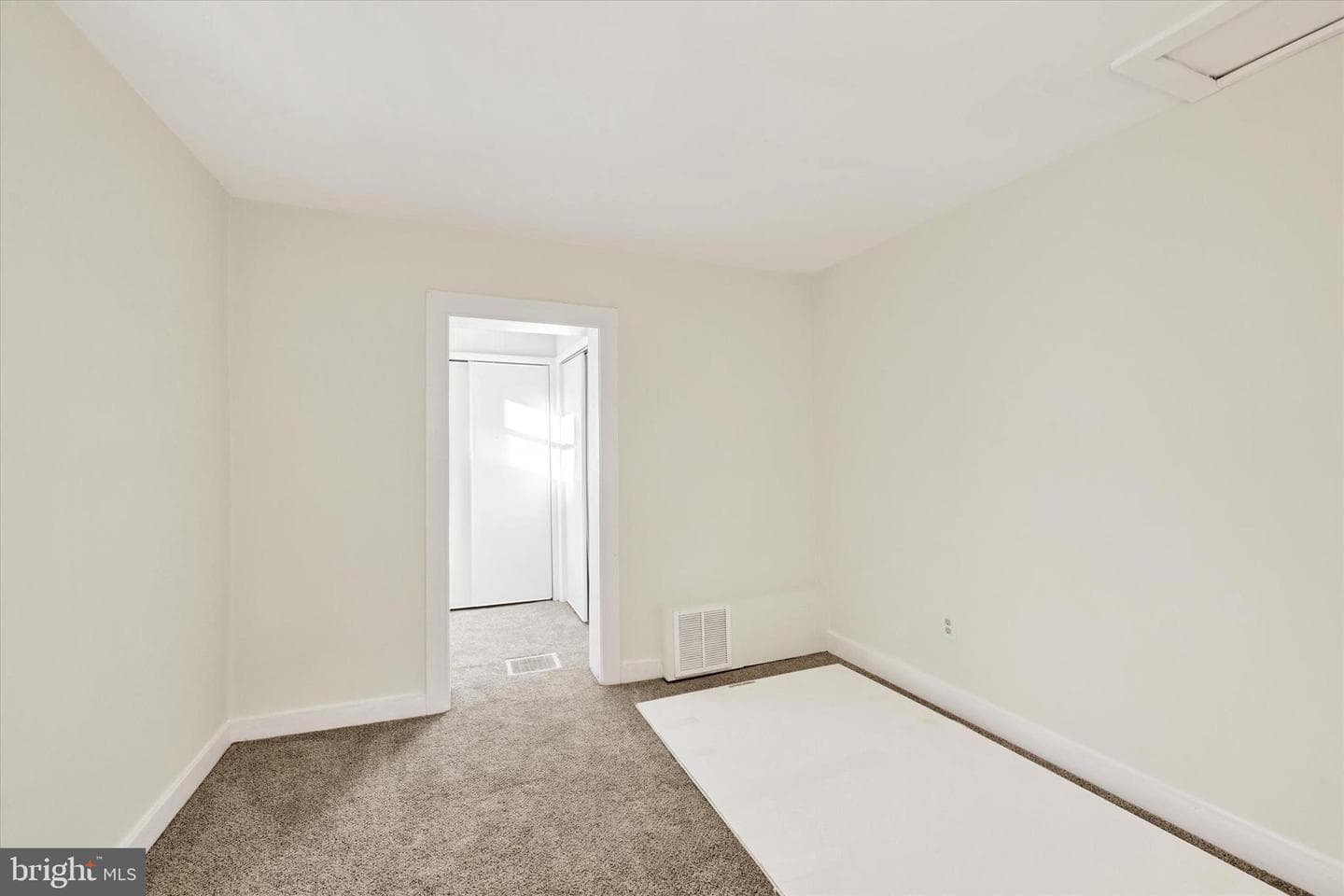 667 213th Street photo 12
